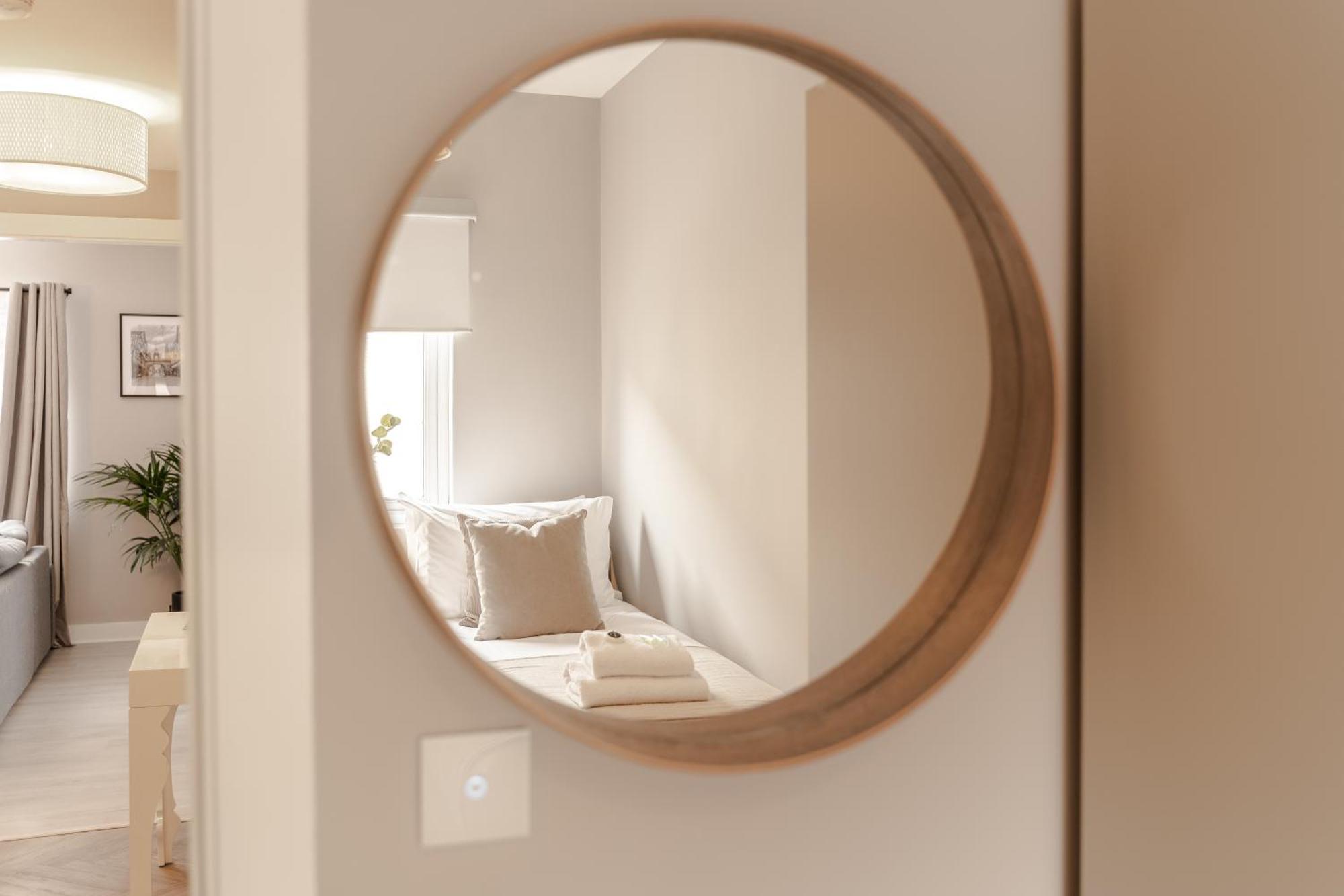 Stylish & Recently Refurbished Chester Apartment - Up To 6 エクステリア 写真